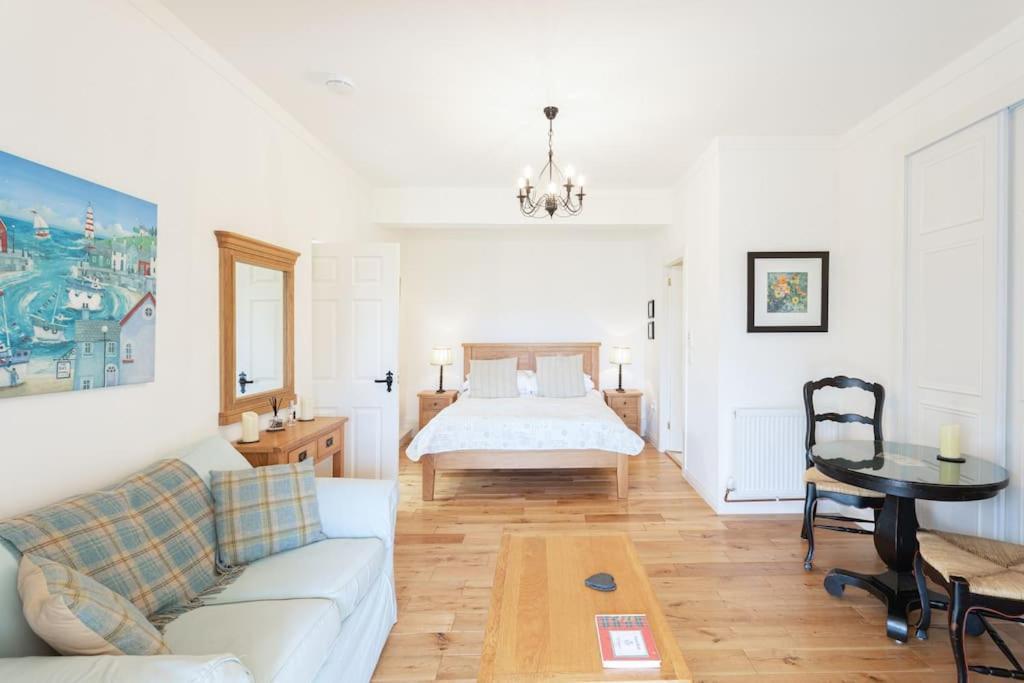 The Stable - Cottage With A Spectacular Lake View Port Of Menteith Екстер'єр фото